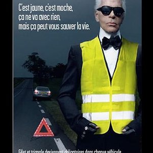 Karl-Lagerfeld-defend-le-gilet-jaune-mais-ne-le-porte-pas.jpg