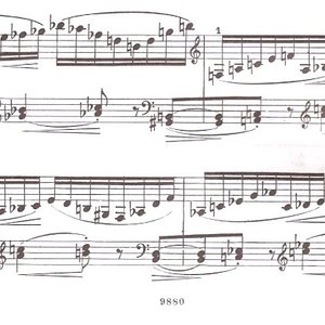 Liszt h-Moll Sonate zweierlei Ausführung von Zweier-Bögen.jpg