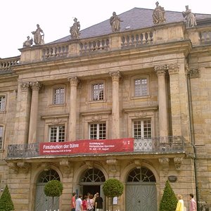 Barockoper Bayreuth.jpg