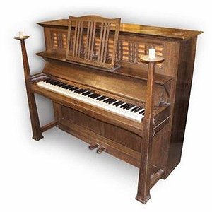 pianocandle.jpg