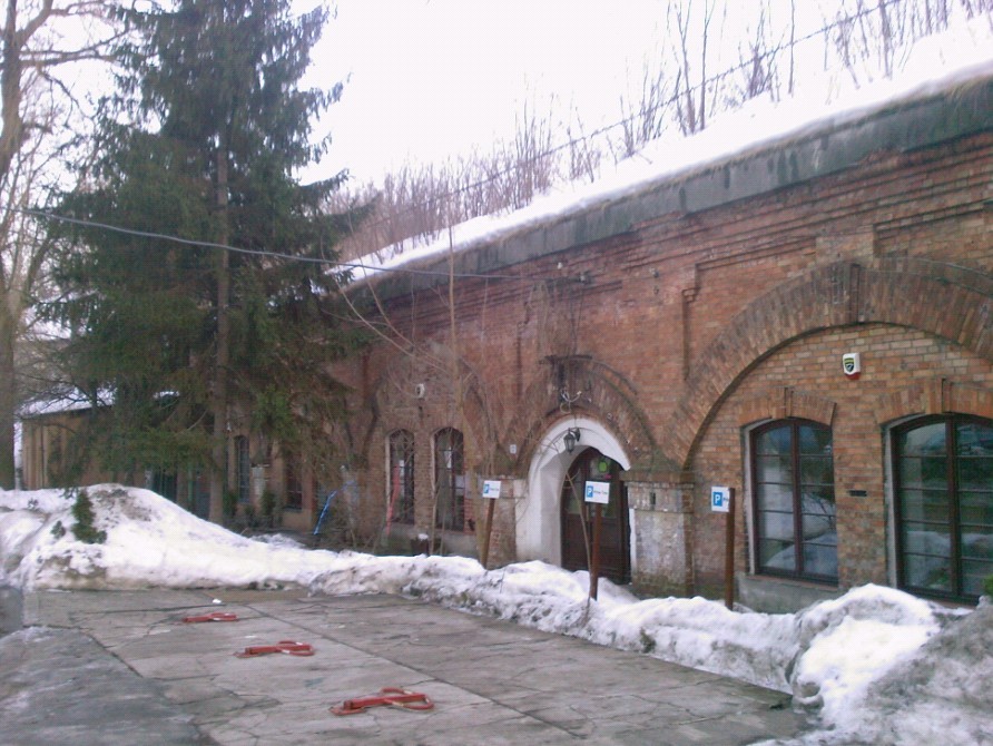 Piano Bar im Fort Mokotow 1.jpg